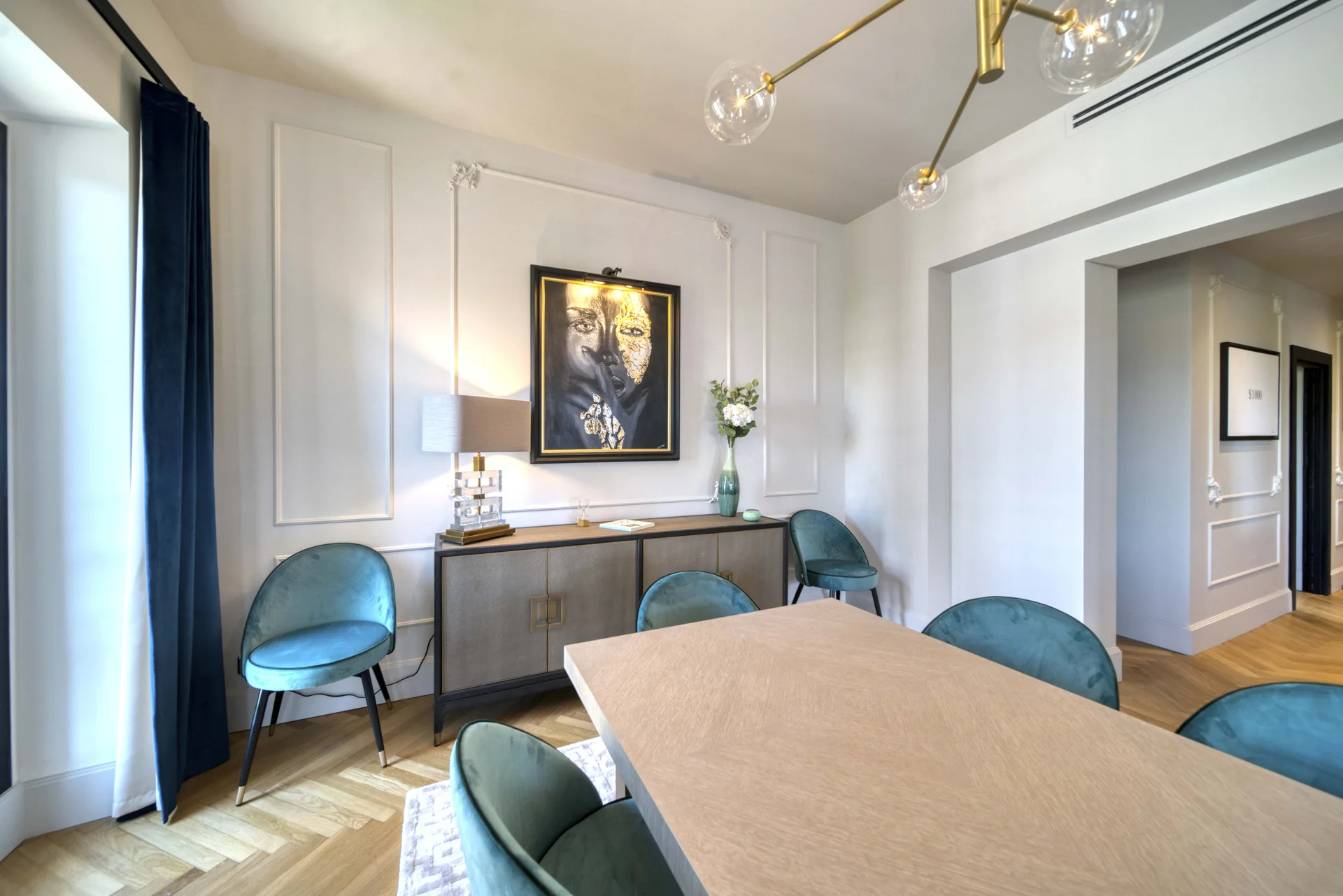 Buffet et console de la salle à manger